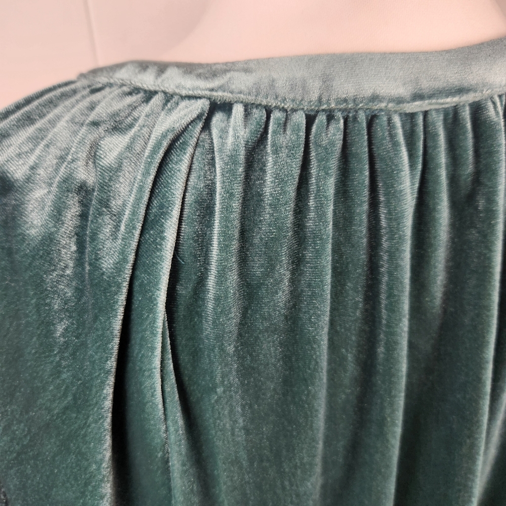 Gap Velvet Puff Sleeve Blouse Womens M Green Relaxed Fit Split Neck Top Holiday - Picture 5 of 8